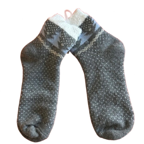 NWT a new day Women's Shoe Sz. 4-10 Gray/White/Blue Christmas Soft Cozy Socks - Picture 4 of 8